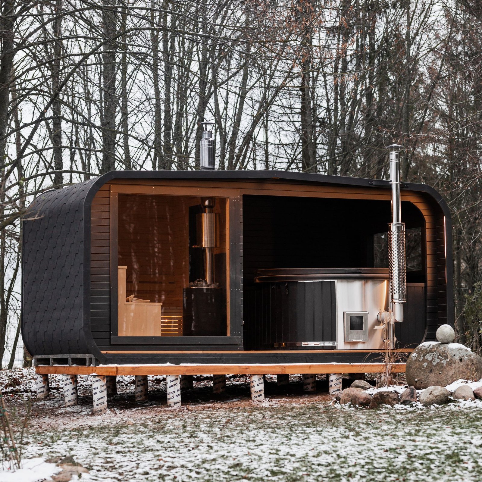2-in-1 LUX Sauna + Hot Tub